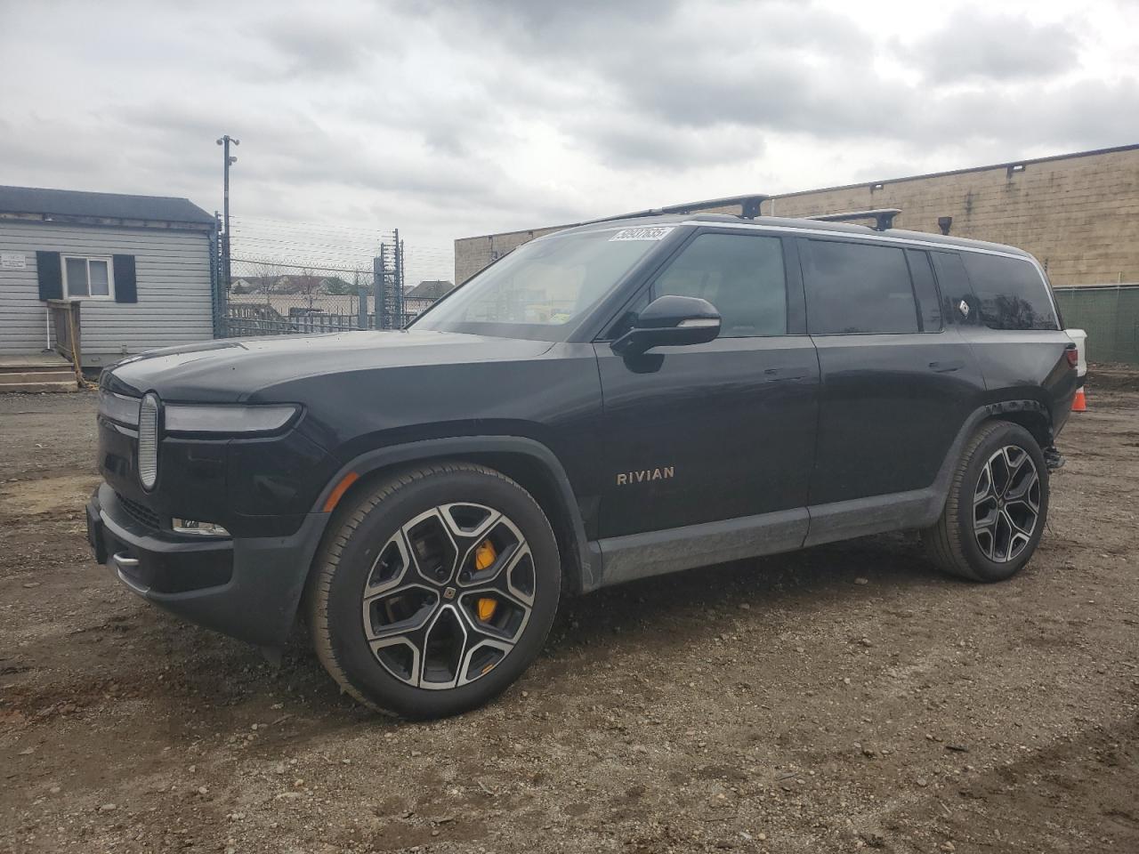 RIVIAN R1S LAUNCH EDITION