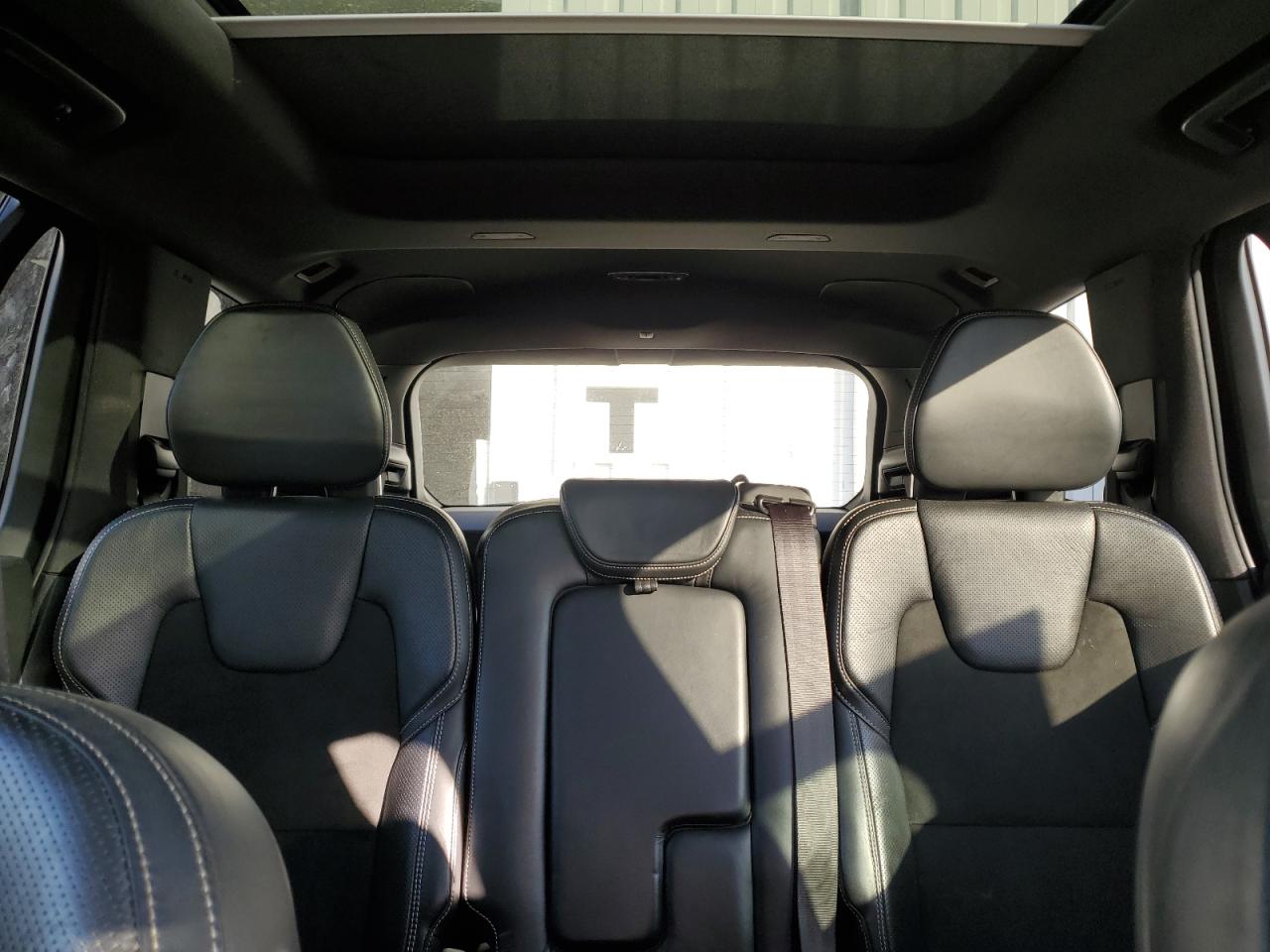 VOLVO XC90 T6 R-DESIGN