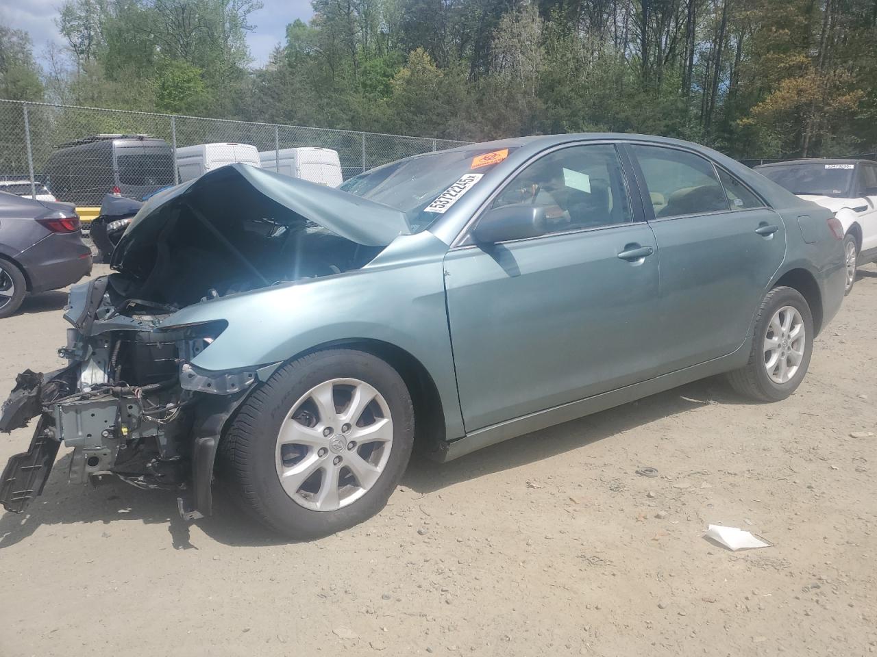 TOYOTA CAMRY BASE