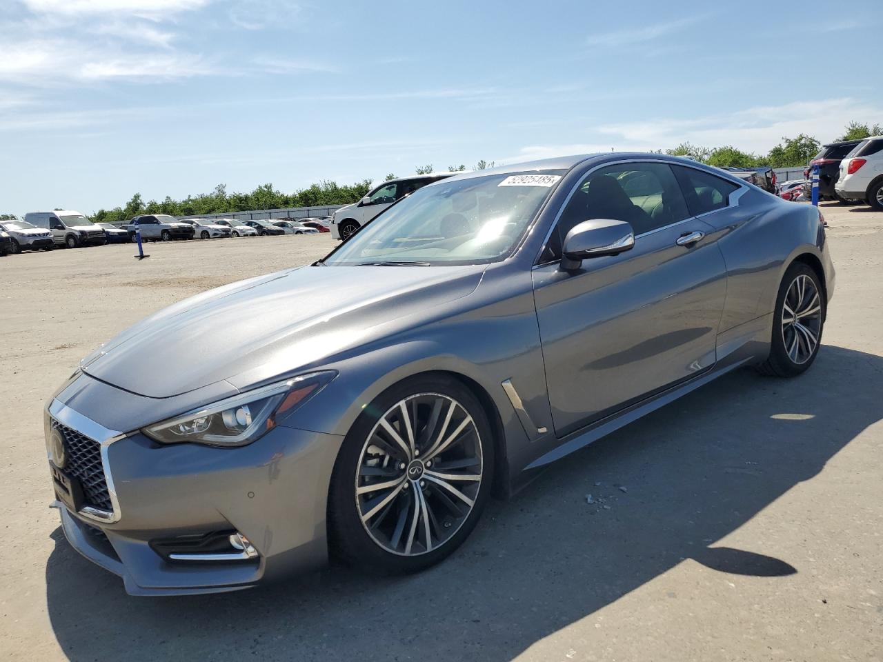 INFINITI Q60 LUXE