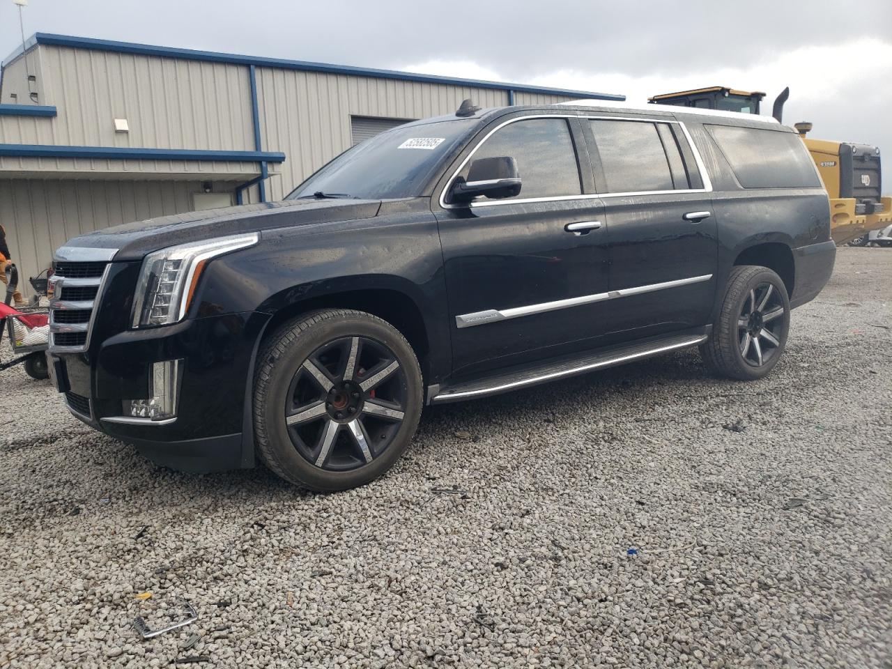 CADILLAC ESCALADE ESV LUXURY