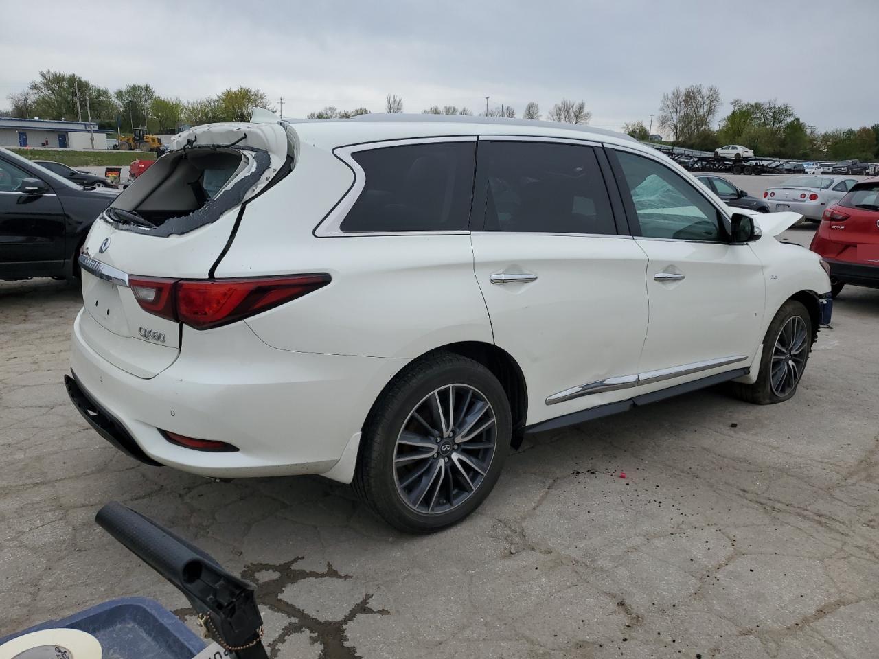 INFINITI QX60 2019