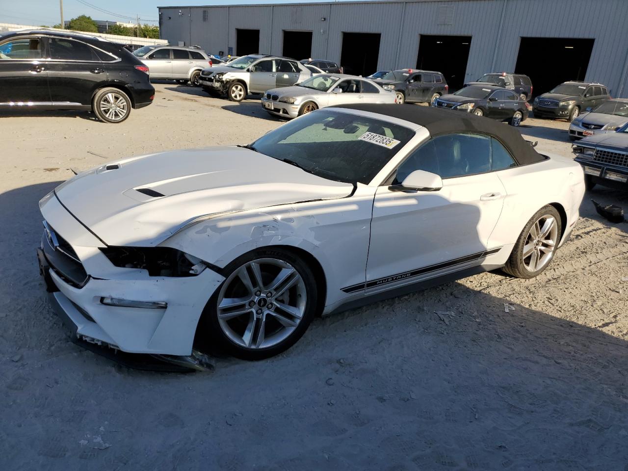  Salvage Ford Mustang