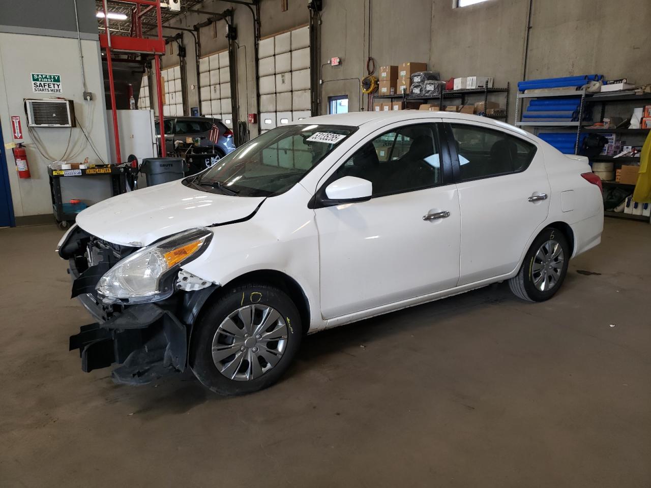 NISSAN VERSA S