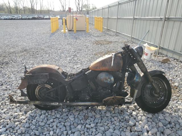 HARLEY-DAVIDSON FLSTF FATB 2016 black road/str gas 1HD1BXV31GC015978 photo #1