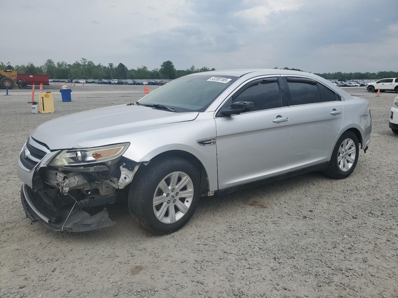 FORD TAURUS SE