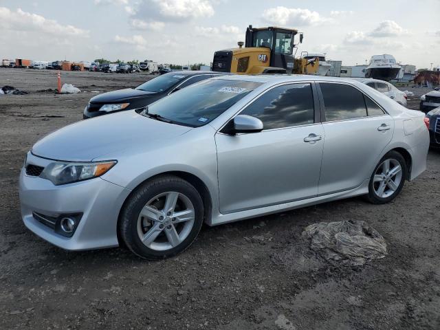 TOYOTA CAMRY BASE
