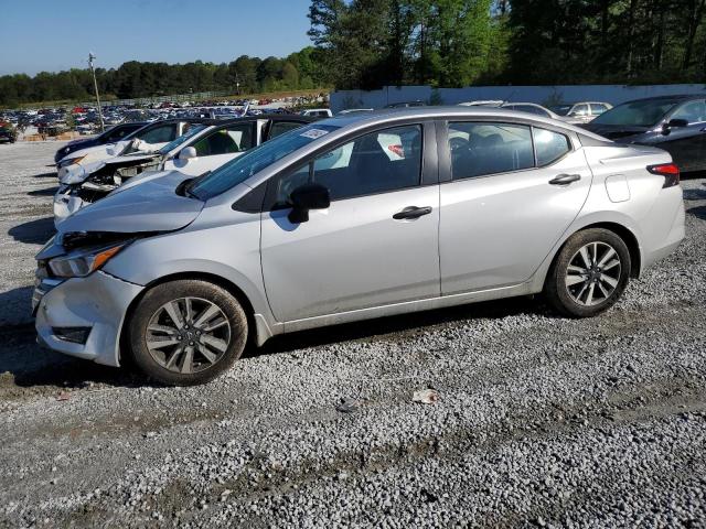 NISSAN VERSA S