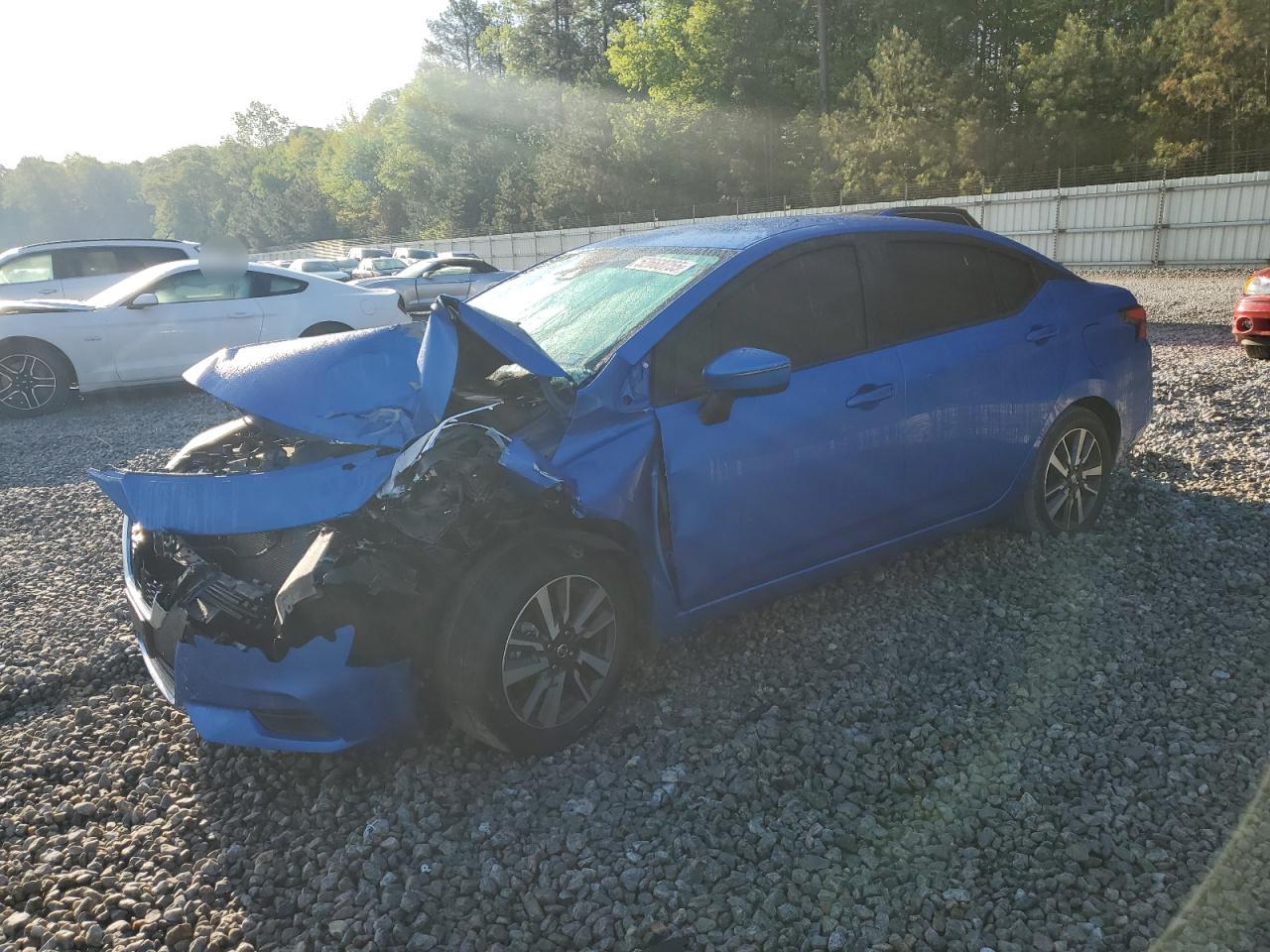 NISSAN VERSA SV