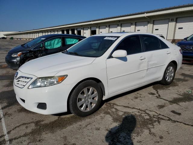TOYOTA CAMRY BASE