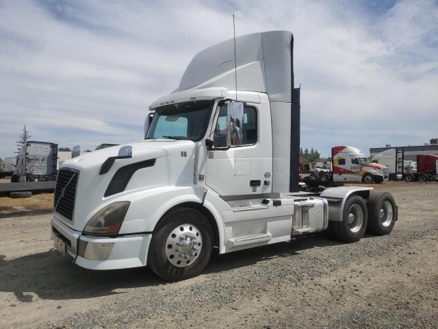 VOLVO VN VNL 2015 white tractor diesel 4V4NC9EH7FN927383 photo #3