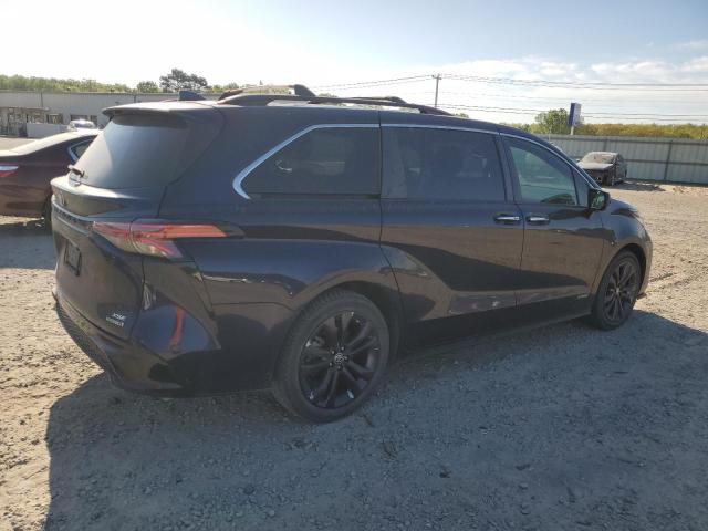 2021 TOYOTA SIENNA XSE - 5TDDRKEC0MS020631