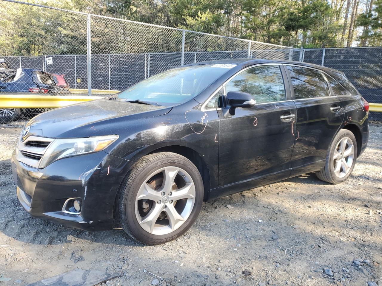 TOYOTA VENZA LE