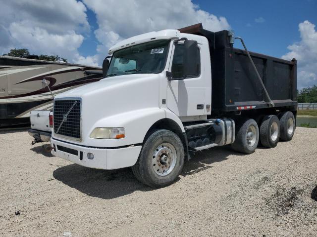VOLVO VNM 2013 4V4MC9DG8DN140413 photo #3