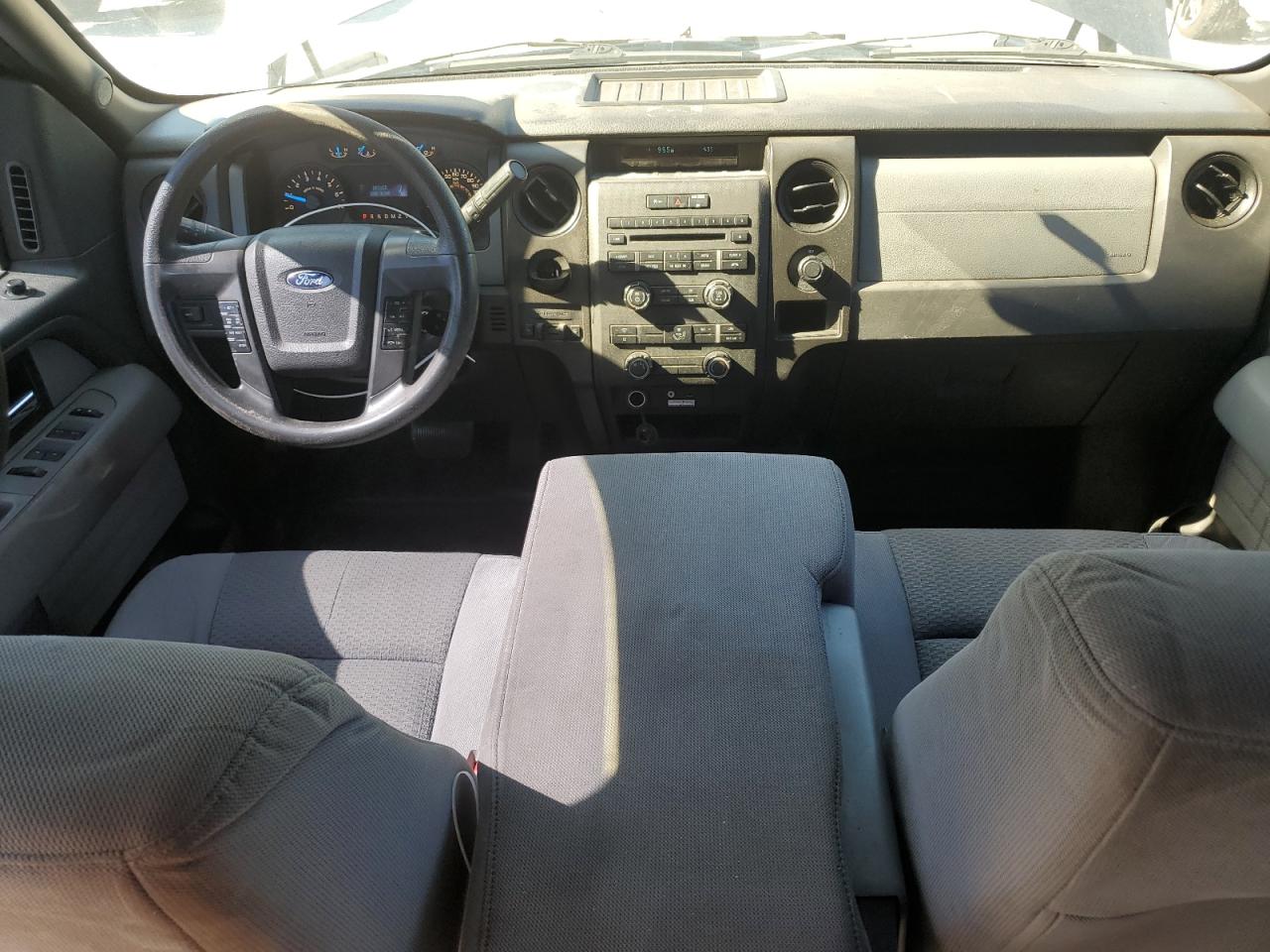 FORD F-150 SUPER CAB