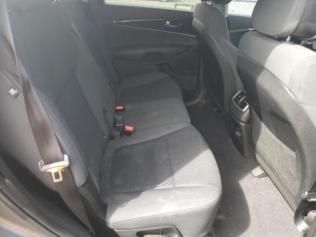 2016 KIA SORENTO LX - 5XYPG4A3XGG167481