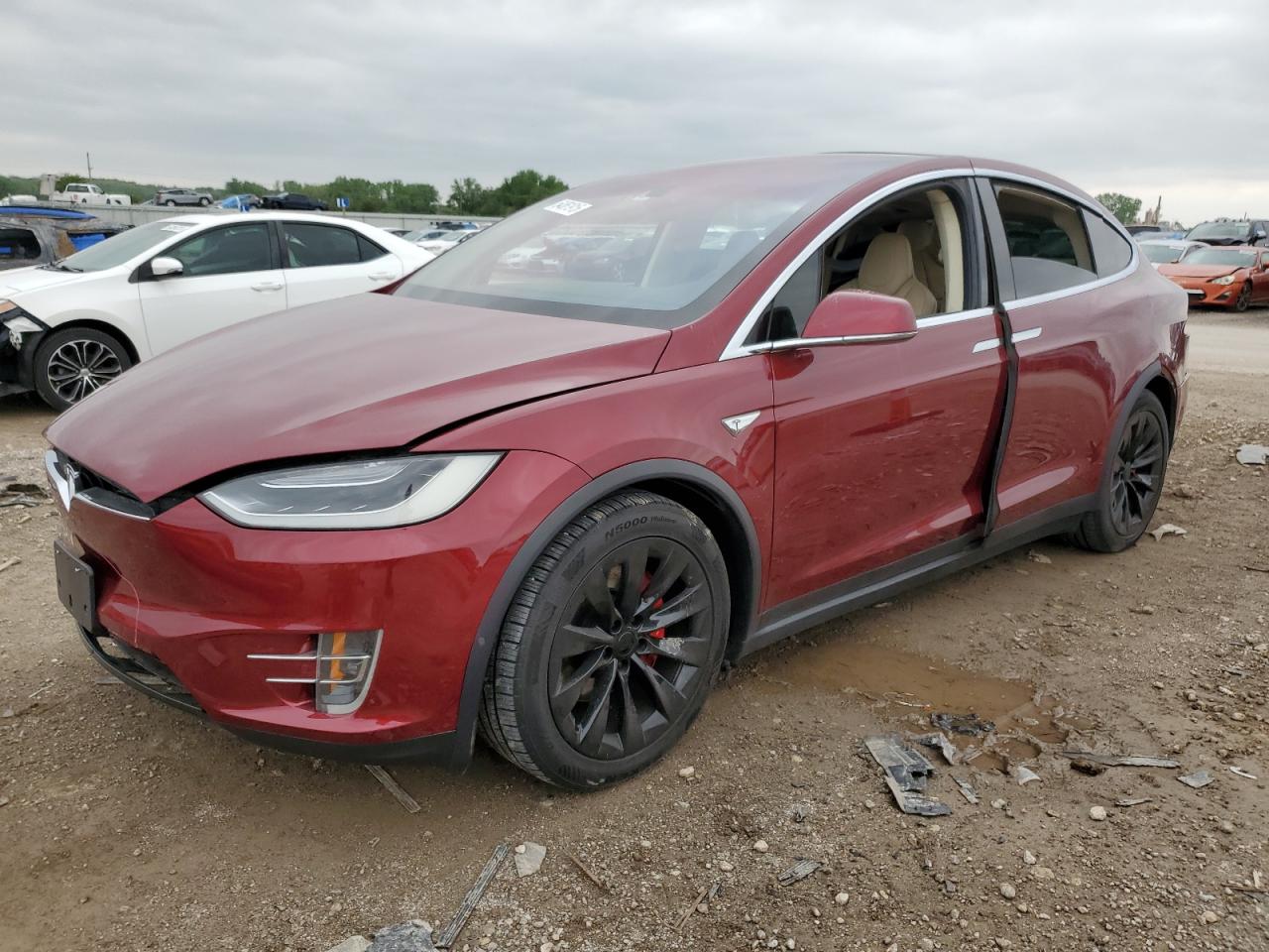 TESLA MODEL X