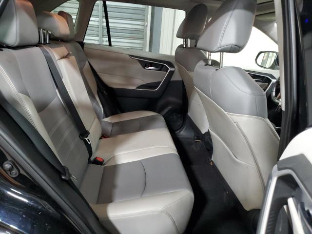 2020 TOYOTA RAV4 XLE P - JTMA1RFV4LJ036488
