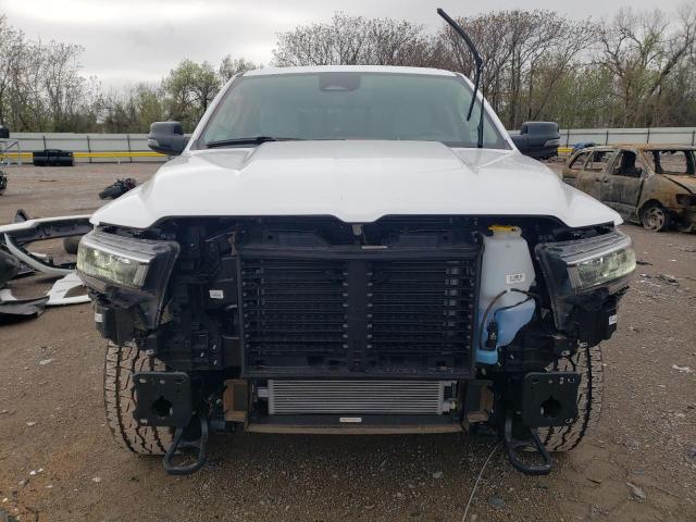 2025 RAM 1500 LARAM - 1C6SRFJP9SN640928