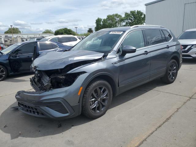 VOLKSWAGEN TIGUAN SE