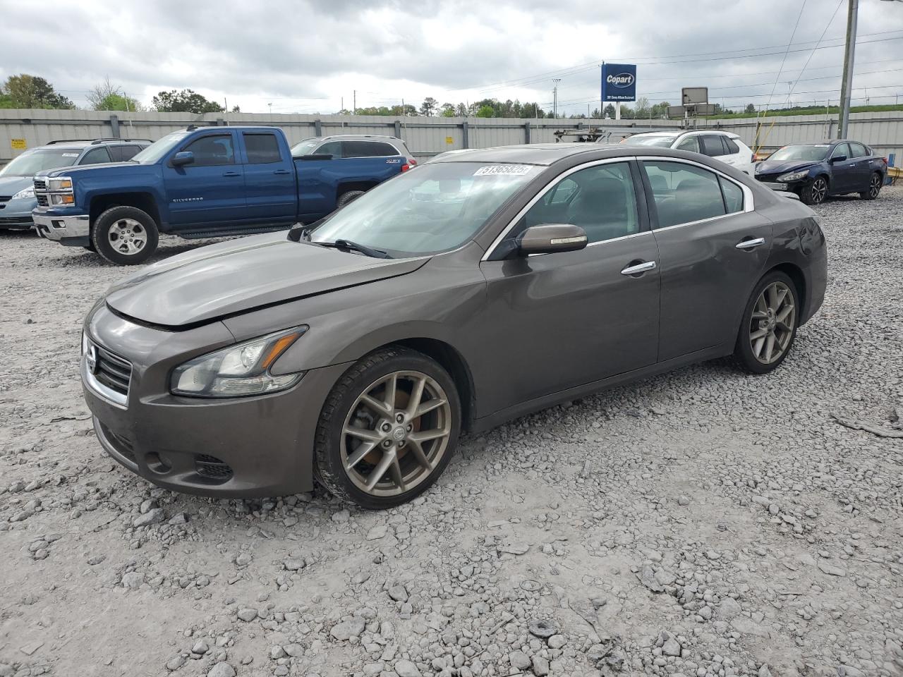 NISSAN MAXIMA S
