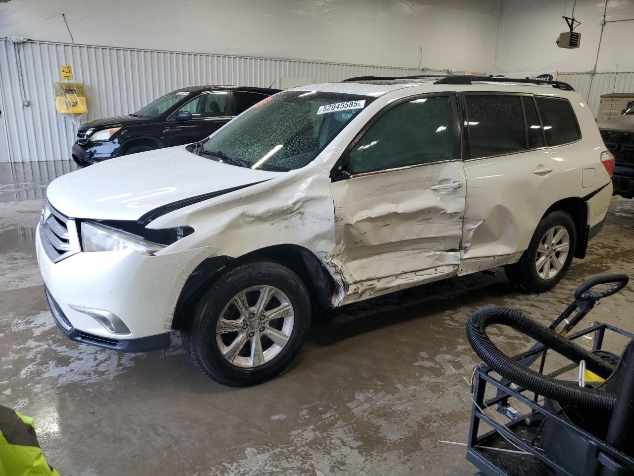 TOYOTA HIGHLANDER BASE
