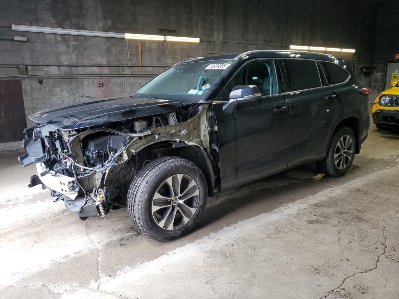 TOYOTA HIGHLANDER XLE