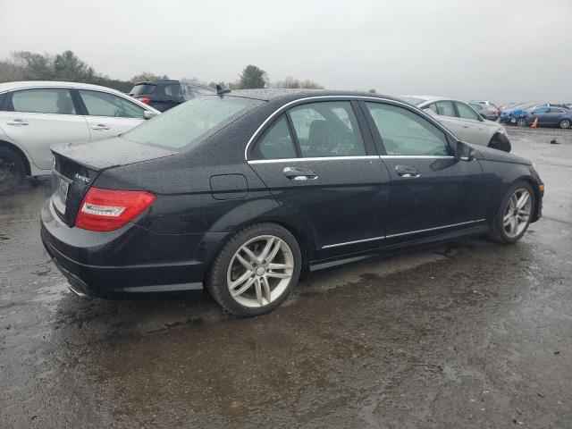 Vin: wddgf8bb4ca693928, lot: 52901515, mercedes-benz c-class 300 4matic 20123