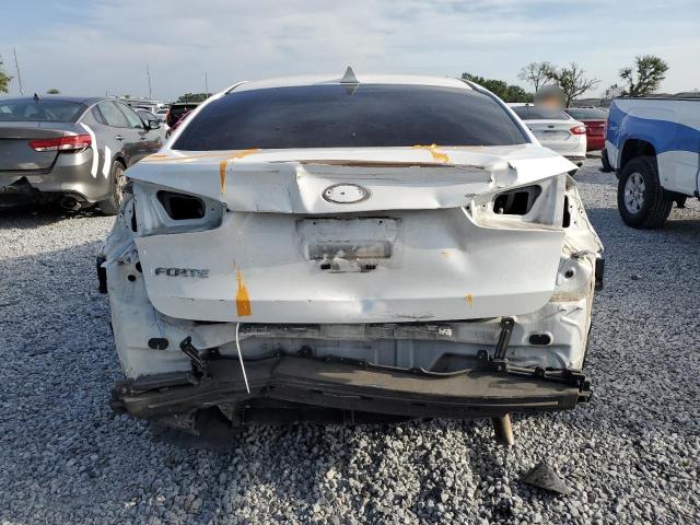 2018 KIA FORTE LX - 3KPFL4A72JE202903