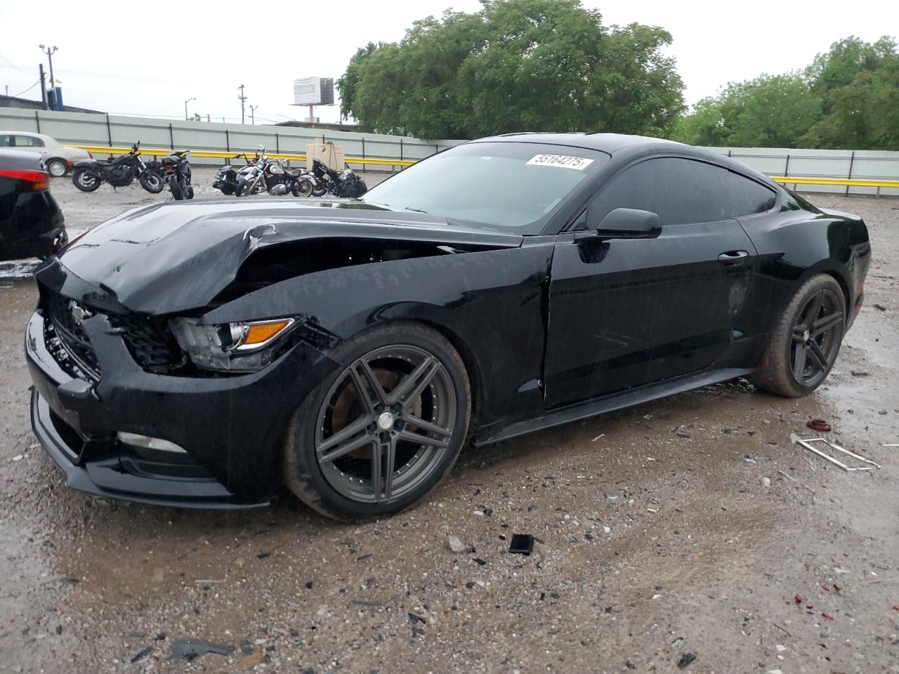 FORD MUSTANG