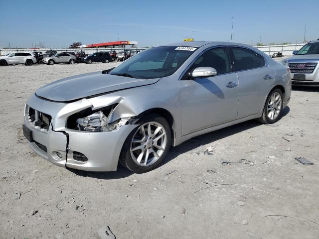 NISSAN MAXIMA S