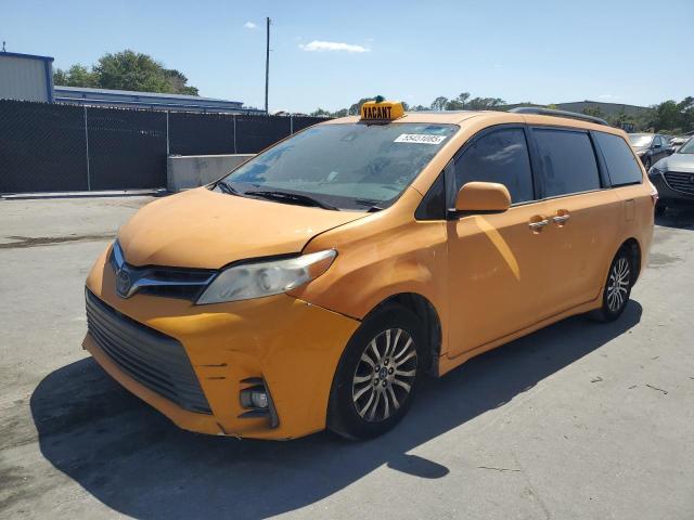 TOYOTA SIENNA XLE