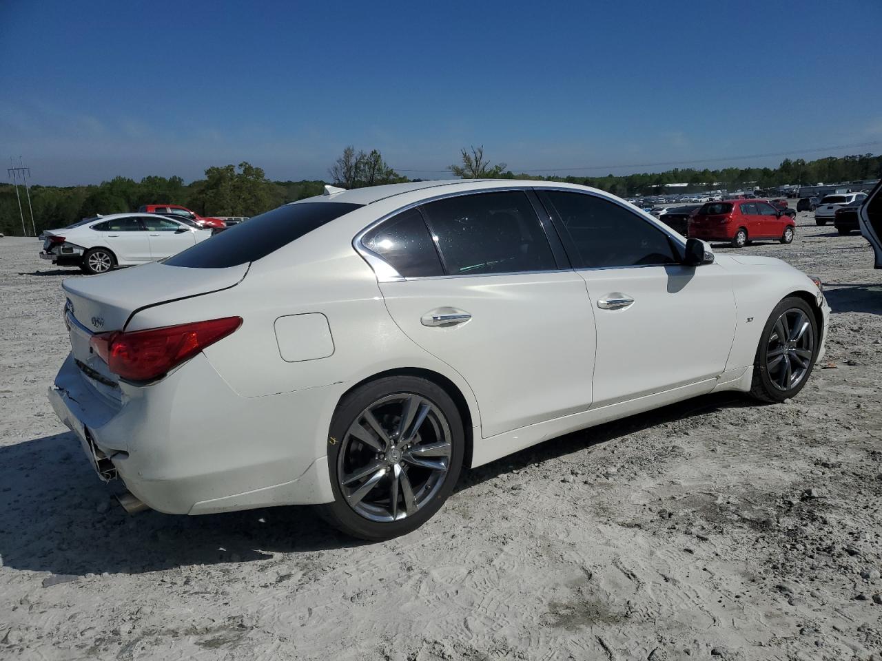 INFINITI Q50 2015