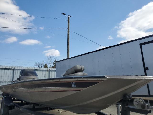 TRACKER PRO TEAM 1 2000 silver   BUJ64194F000 photo #1