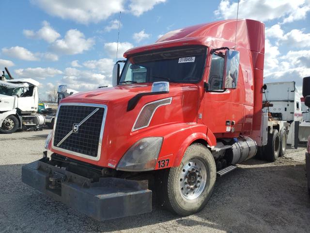 VOLVO VN VNL 2016 red tractor diesel 4V4NC9EHXGN958340 photo #3