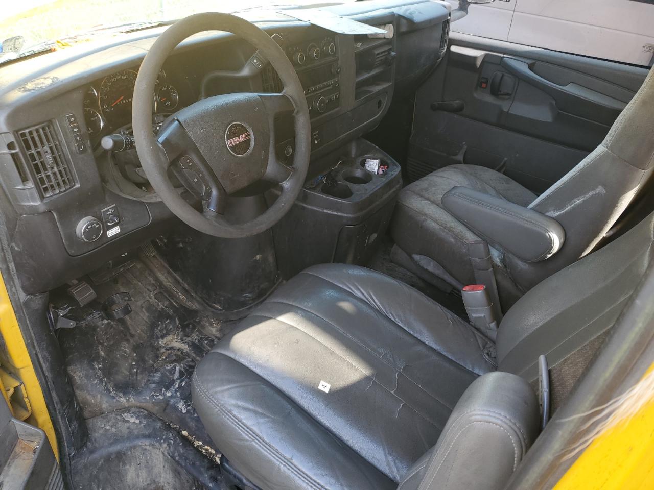 GMC SAVANA CUTAWAY G3500