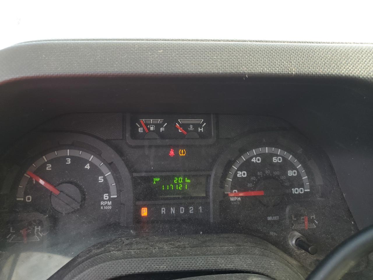 FORD ECONOLINE E250 VAN