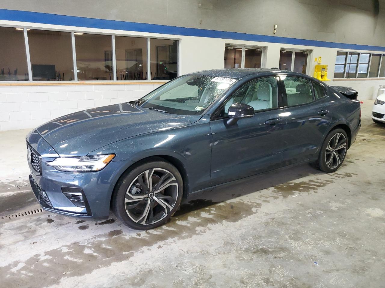 VOLVO S60 PLUS