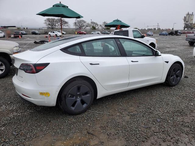 Vin: 5yj3e1eb1nf135351, lot: 51327095, tesla model 3 20223