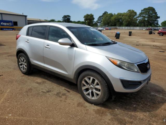 Vin: kndpb3ac2e7558790, lot: 52952875, kia sportage base 20144