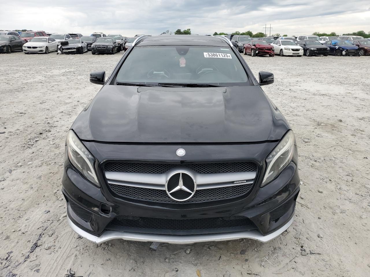 MERCEDES-BENZ GLA-CLASS 2016