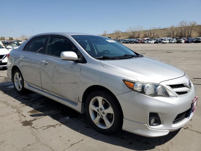 Vin: 2t1bu4ee3cc779512, lot: 52726865, toyota corolla base 20124