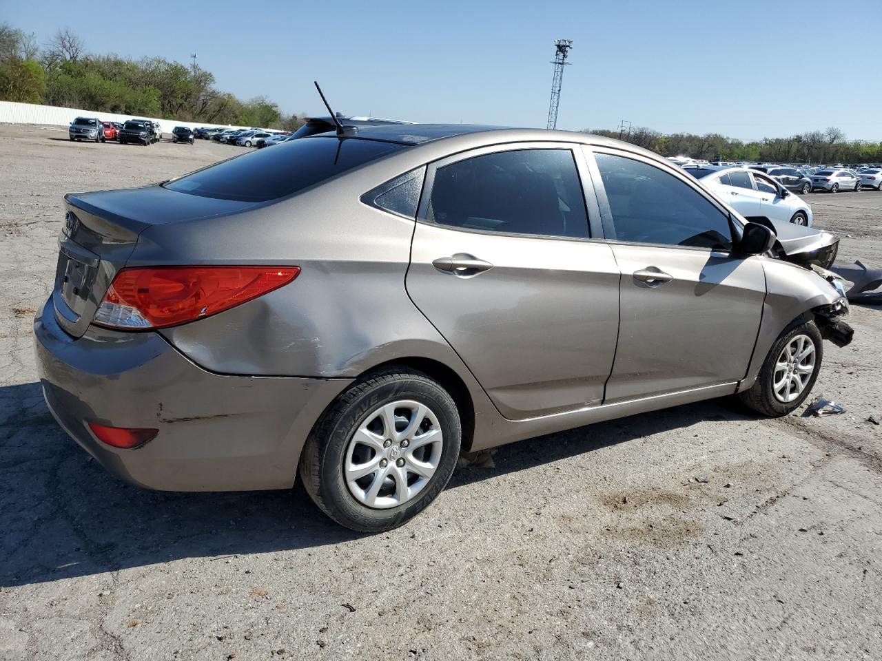 HYUNDAI ACCENT GLS