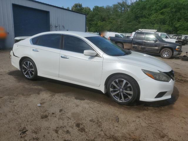 Vin: 1n4al3ap7hn354868, lot: 52817615, nissan altima 2.5 20174