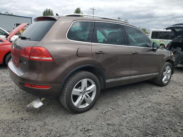 VOLKSWAGEN TOUAREG V6 2012 brown  diesel WVGEK9BPXCD012003 photo #4