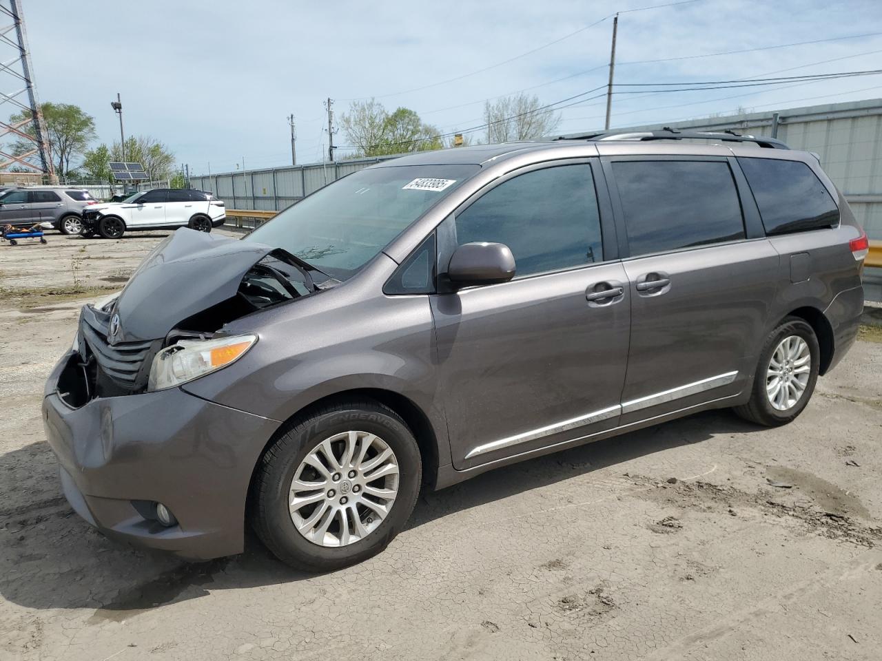 TOYOTA SIENNA XLE