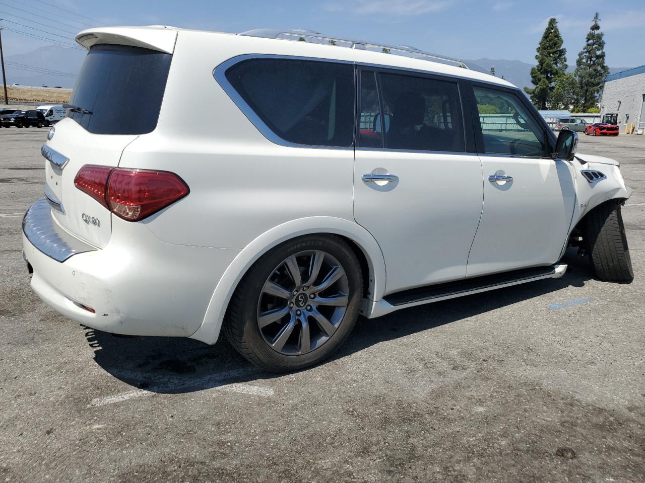 INFINITI QX80 2017