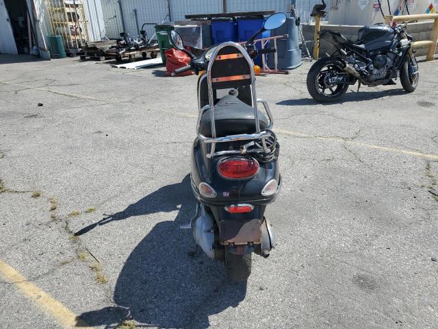 2001 VESPA M198F ZAPM198F815004585