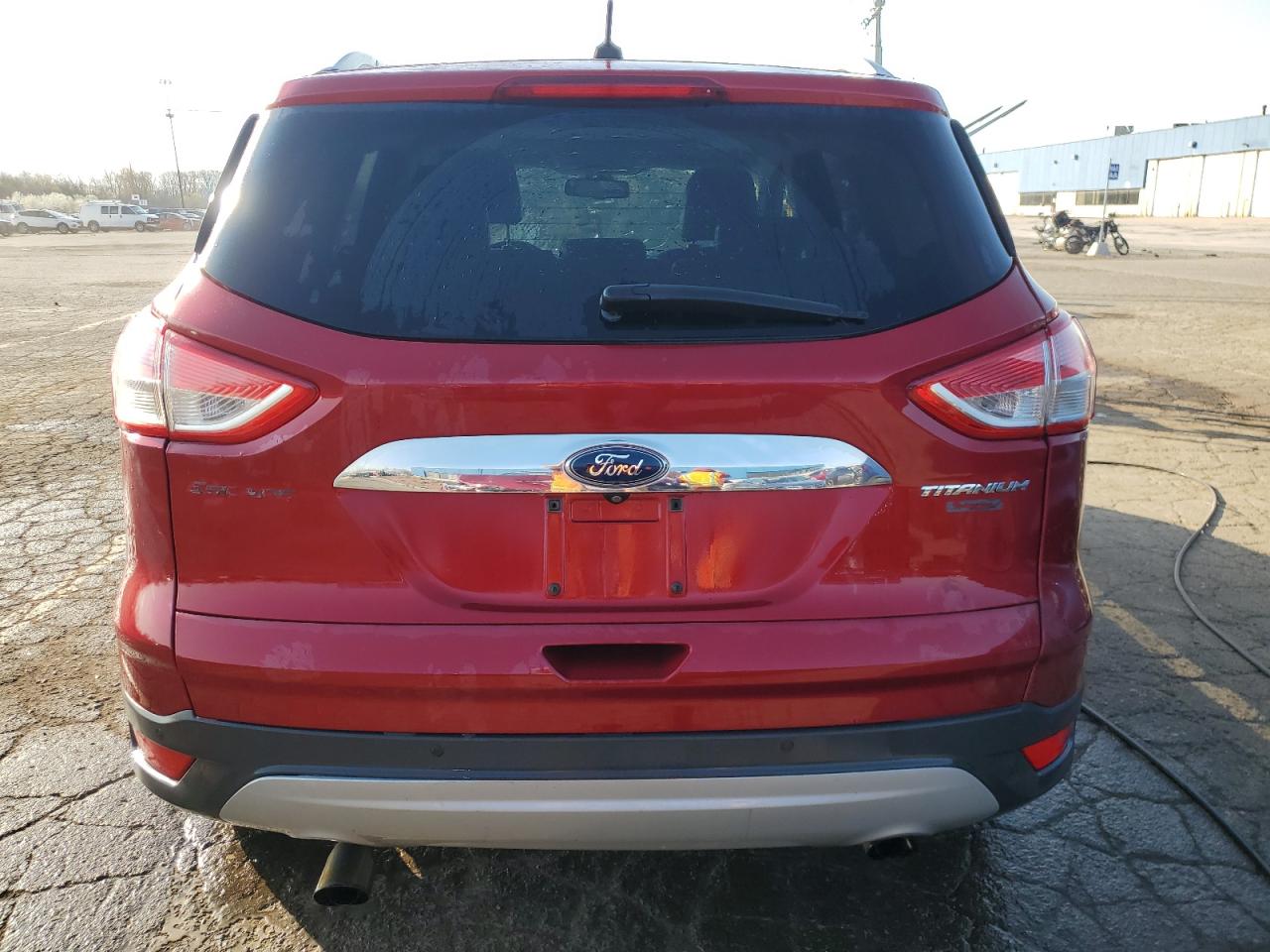 FORD ESCAPE TITANIUM