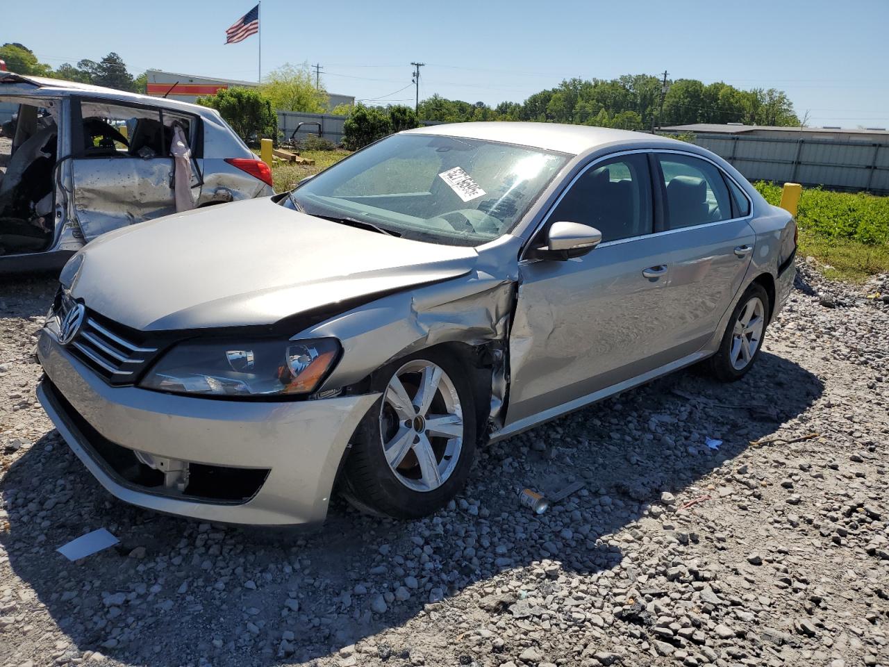 VOLKSWAGEN PASSAT SE